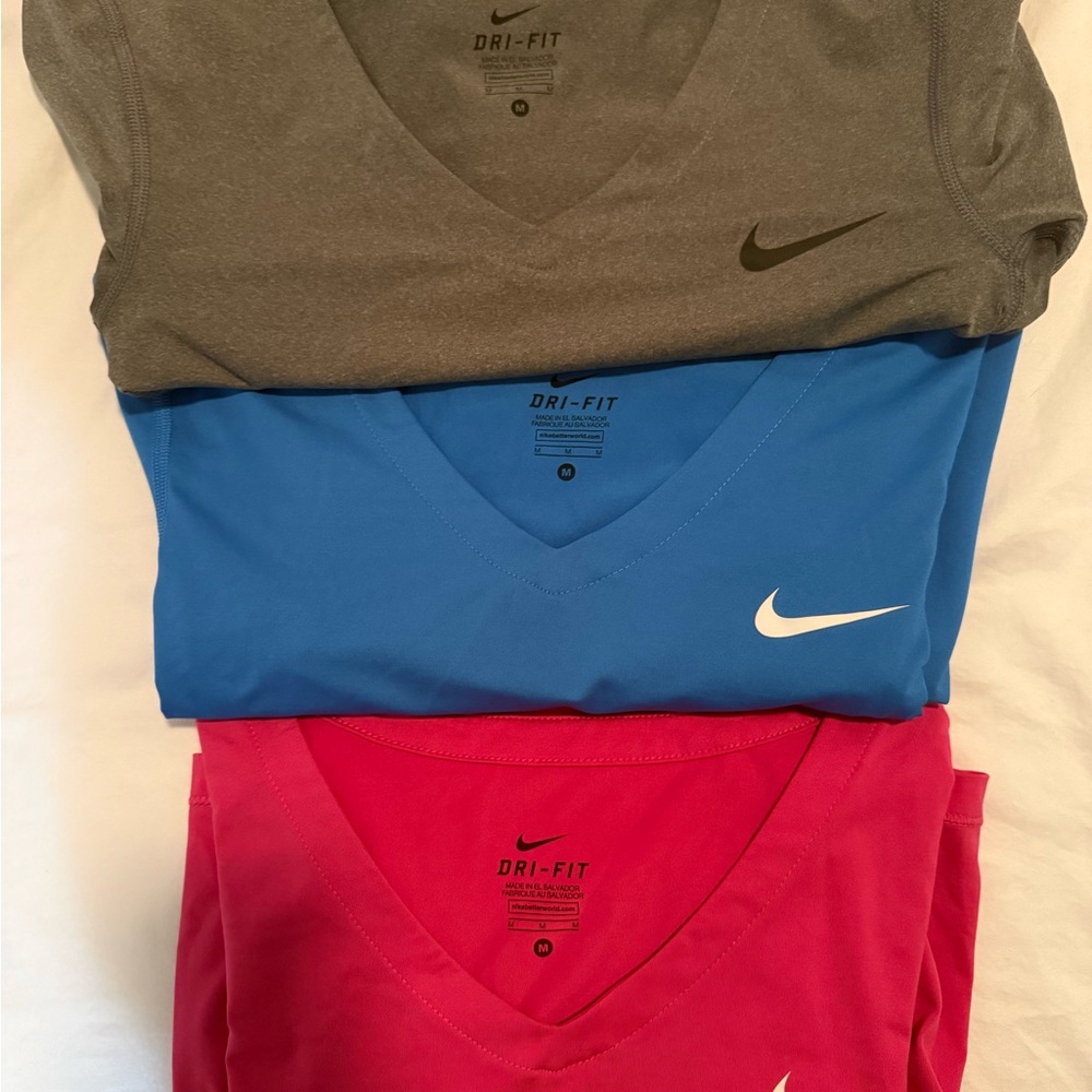 Nike Pro Dri-FIT V-Neck Tee Bundle Women’s M
